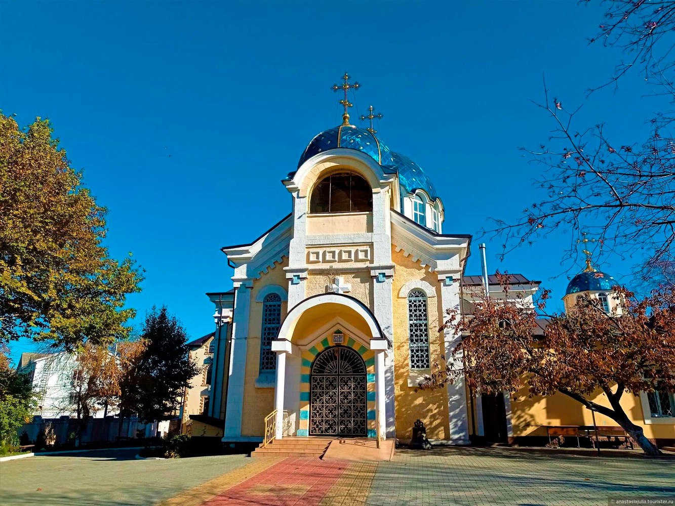 Свято-Успенский собор в Махачкале