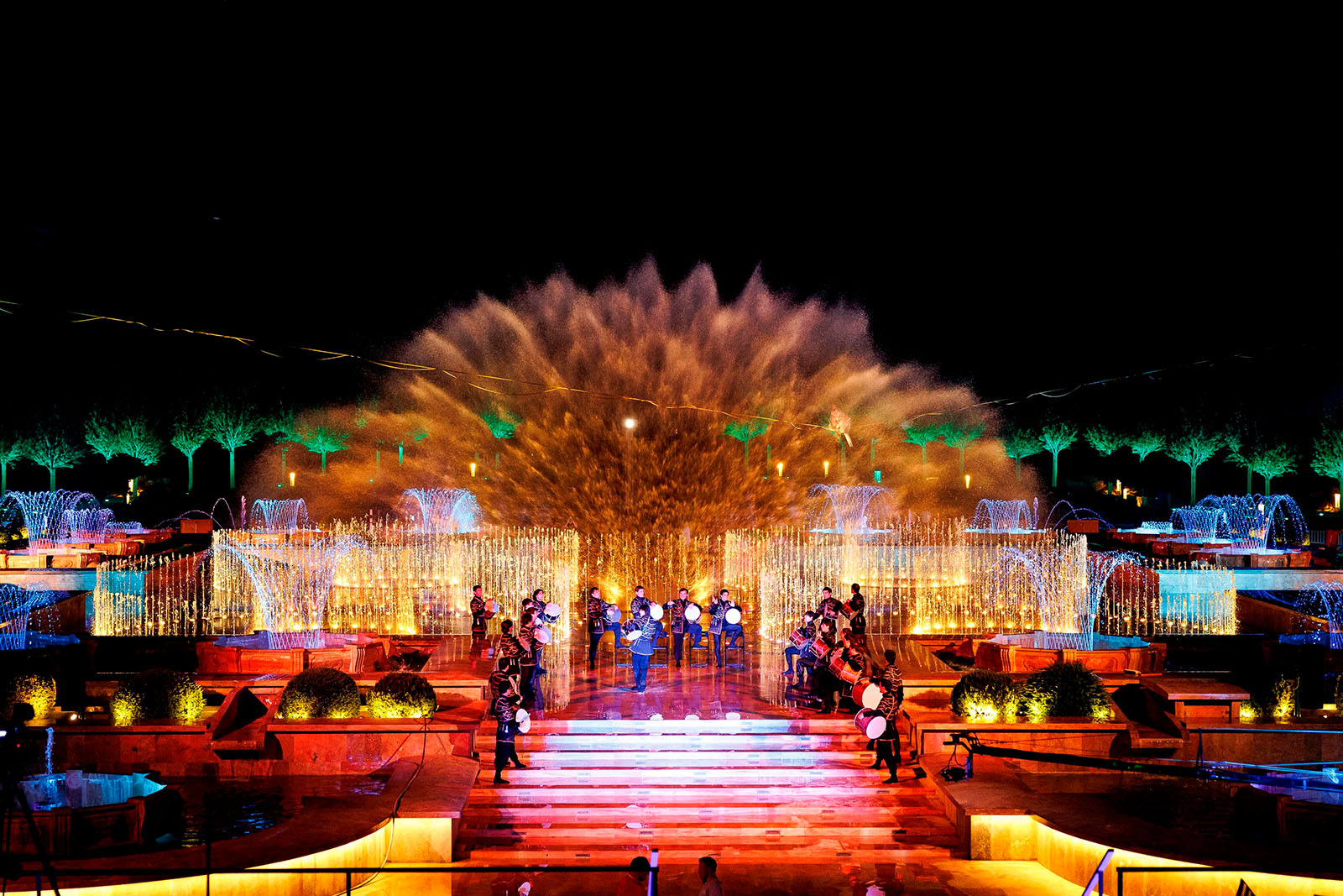 Поющие фонтаны в Дербенте